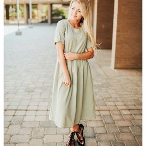 Carol Dress in Sage